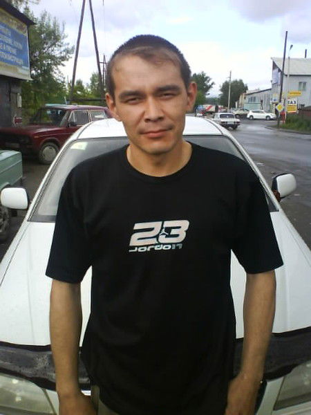 Слава Мукашев