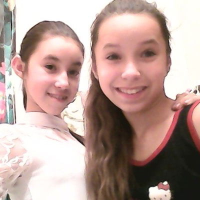 Аня Максимова