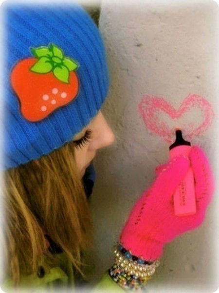 (((((Гордая ))))))