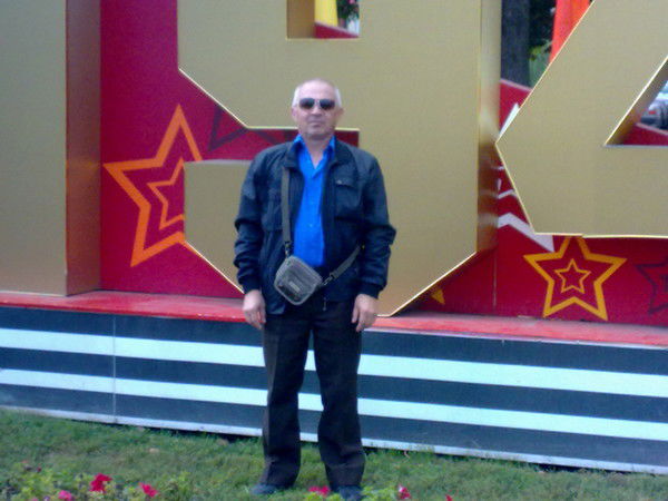 Слава Мельников