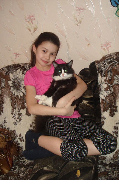 Низаева Эльвера