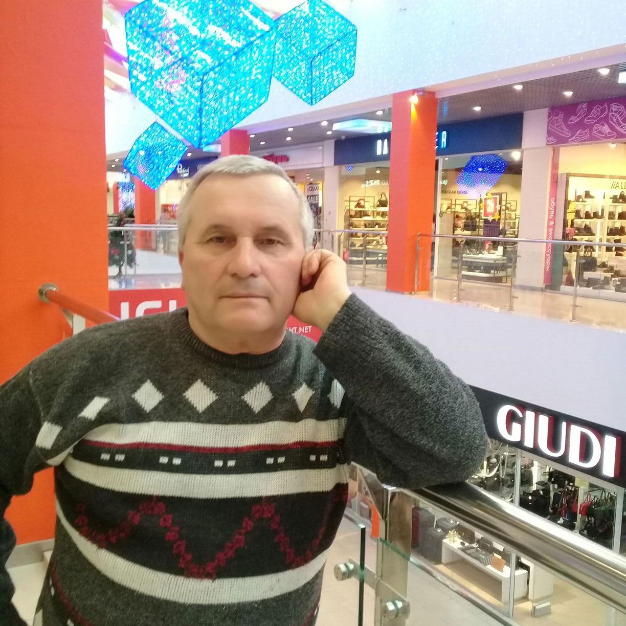 Николаи Eмцов