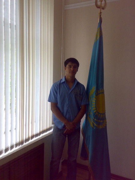 Дамир Умурзаков