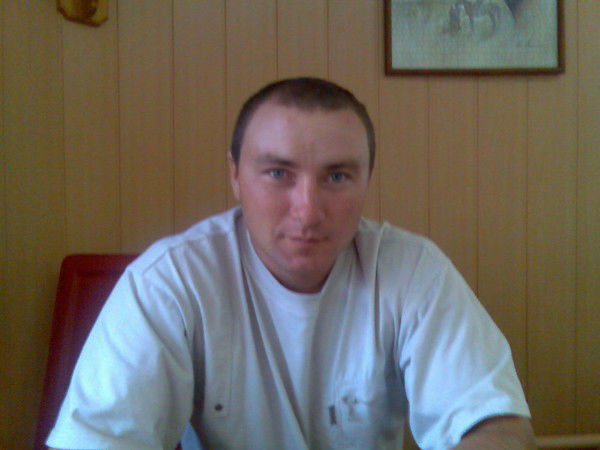 Денис Котков