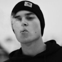 Коля Леонов