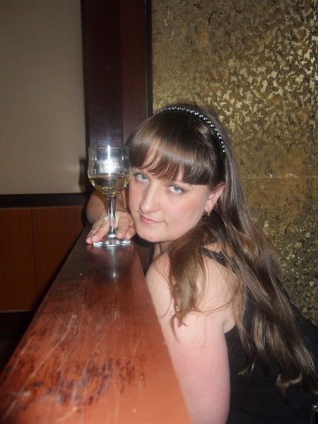 Анюта Фирстова