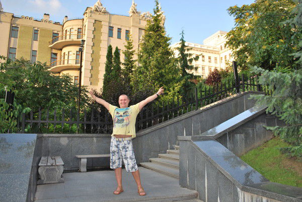 Антон Жуковский