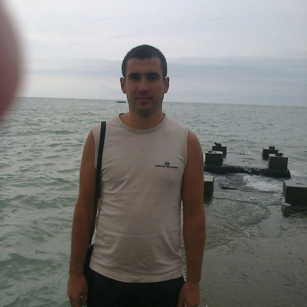 Александр Бузина