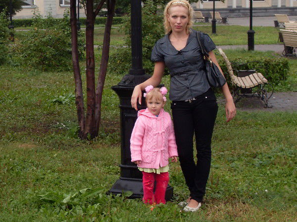 Алена Сарафанова