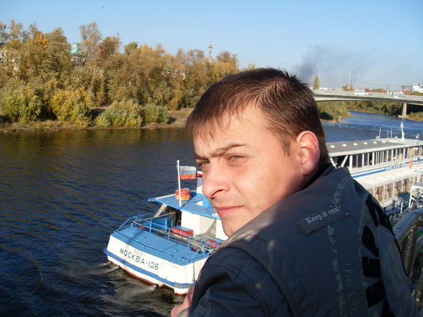 Александр Лазов