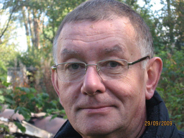 Владимир Петров