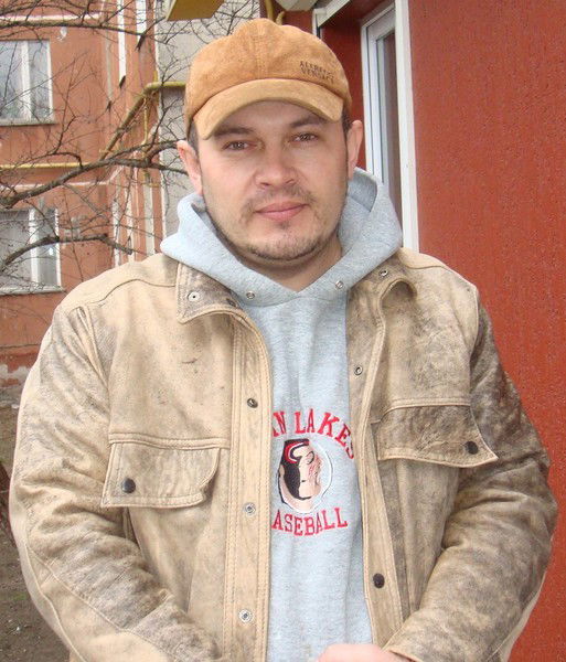 Валера Шаравар