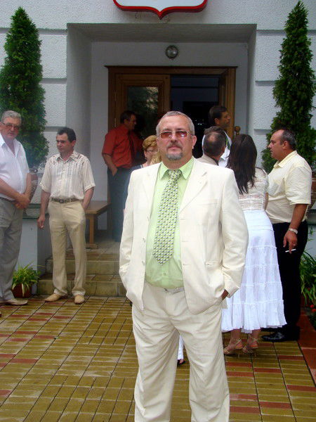 Юрий Слаутский