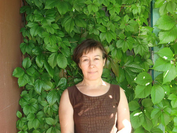 Елена Новокрещенова