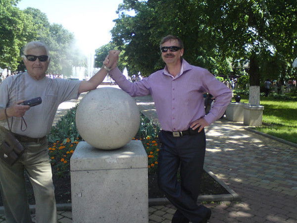 Георгий Белозерец