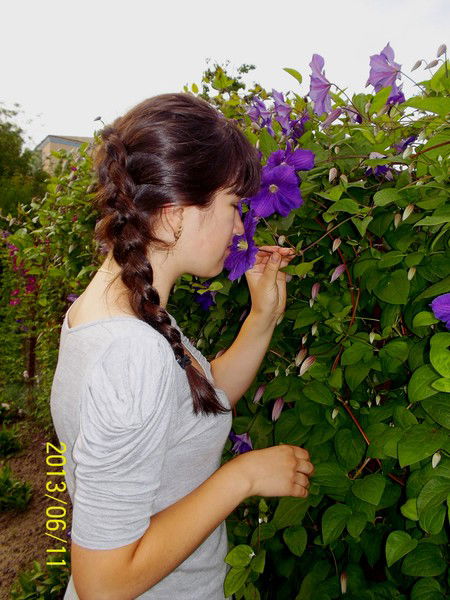 Таня Скидан