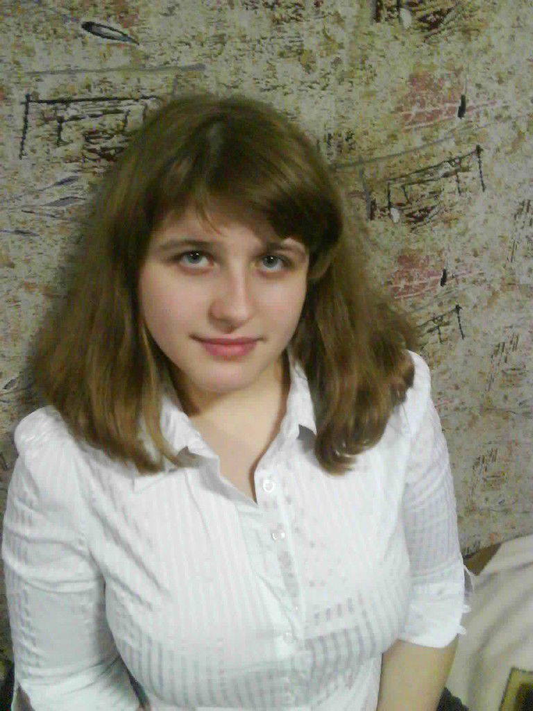 Тина Ломова