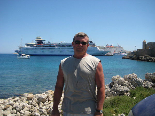 Владимир Титов