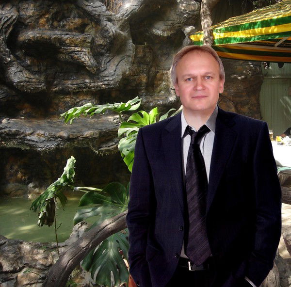 Александр Яловенко