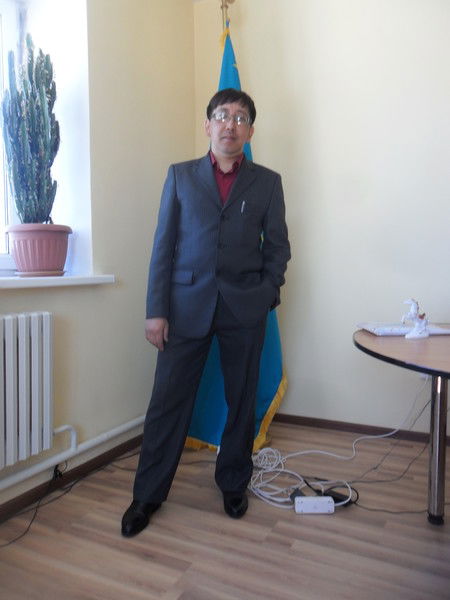 Бакытжан Махин