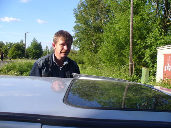 Леонид Белый