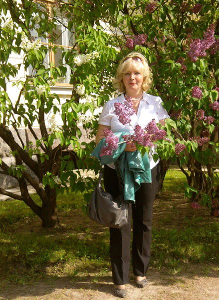 Елена Назарова