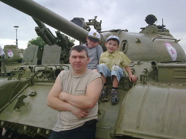 Александр Серков