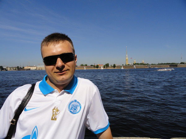 Евгений Зверев