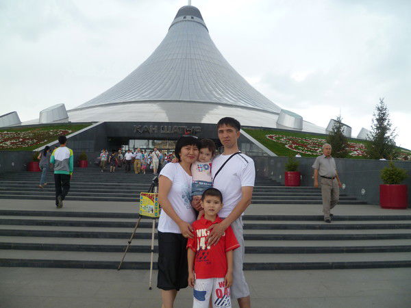 Аян Ожекенов