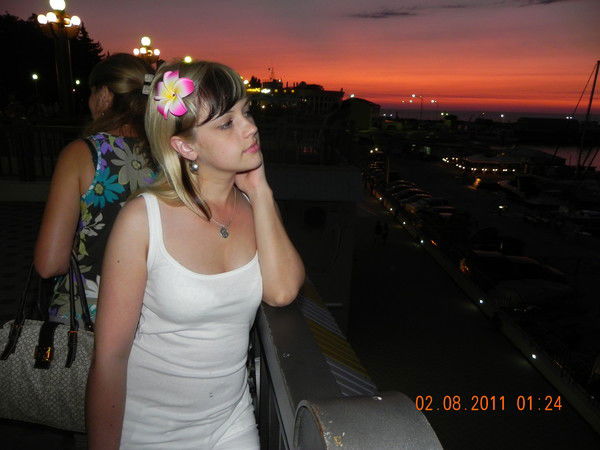 Марина Дехер