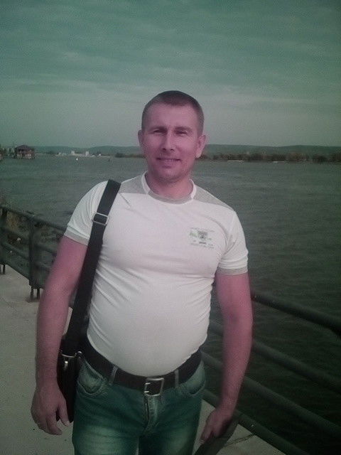 Александр Лузгин