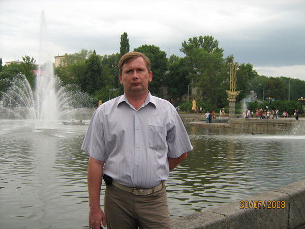 Виктор Мауров