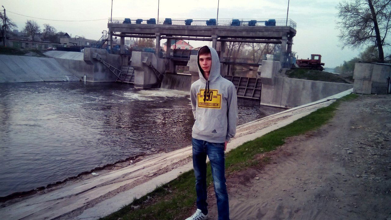 Артём Ертженко