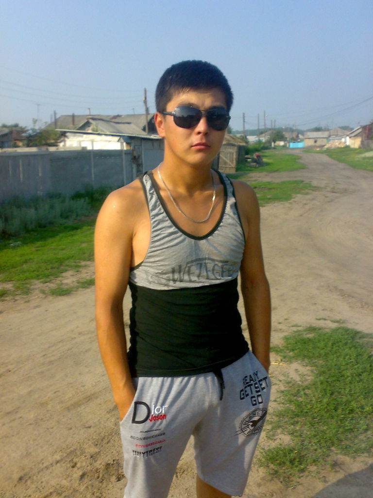 Арман Мухамадияров