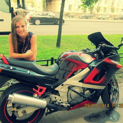 Настюша Пешкова