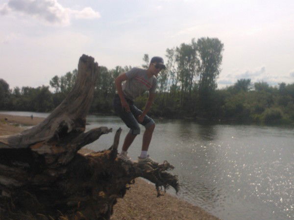 Максим Красных