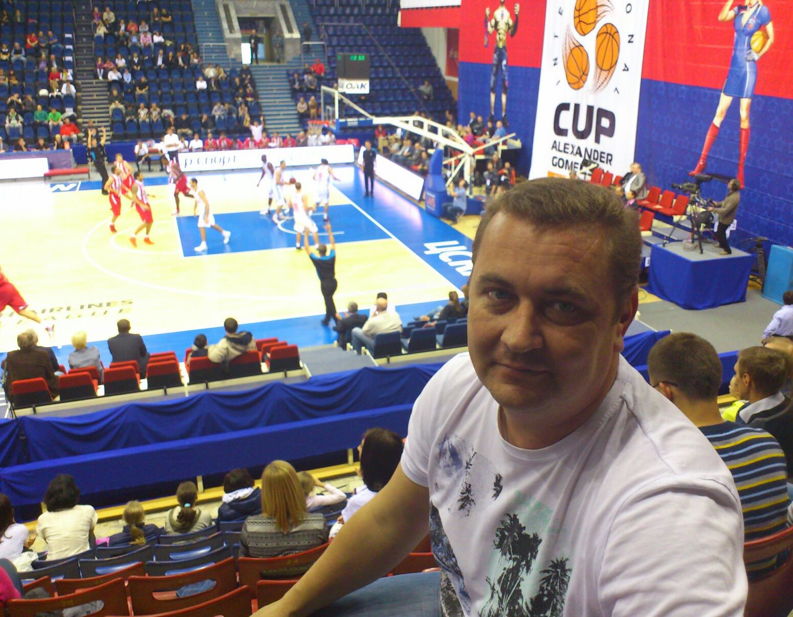 Александр Золотов