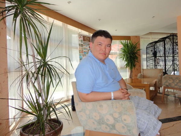 Олжас Акышев