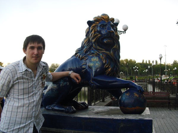 Максим Токарь