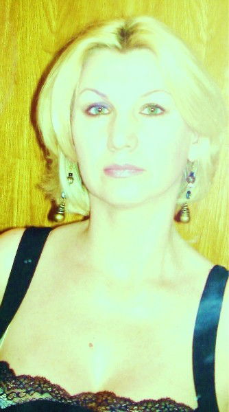 Лена Губанова