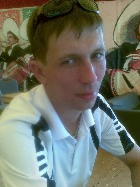 Виктор Романов