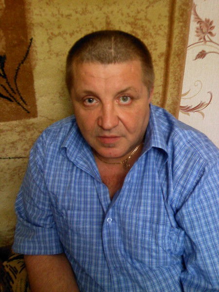 Андрей Попов