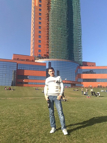 Алишер Сахибов