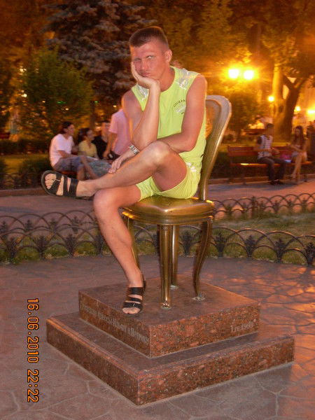 Олег Таратухин