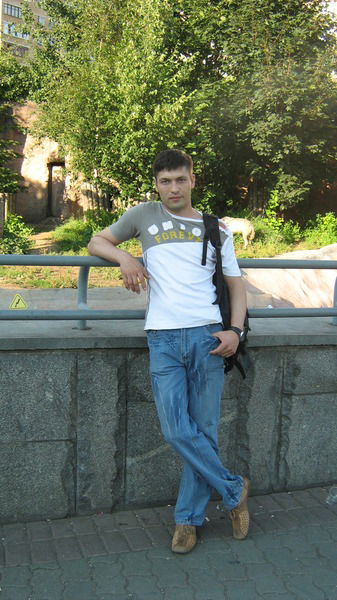 Фаррух Рахманов