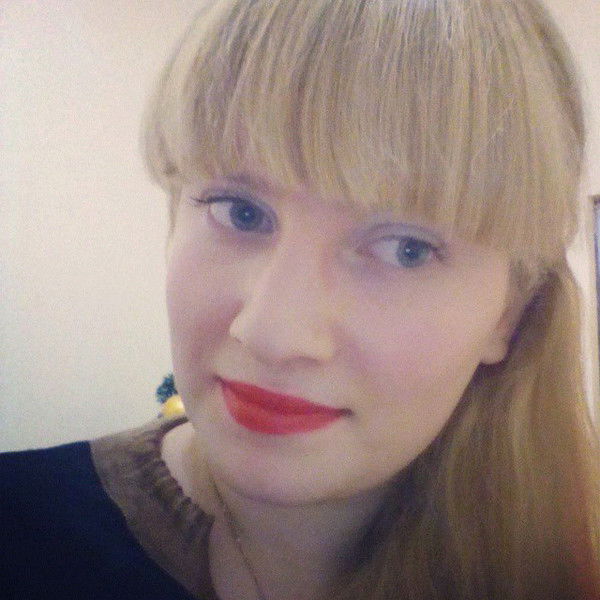 Лена Логвинська