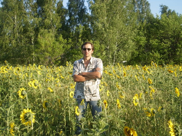 Владимир Антонов