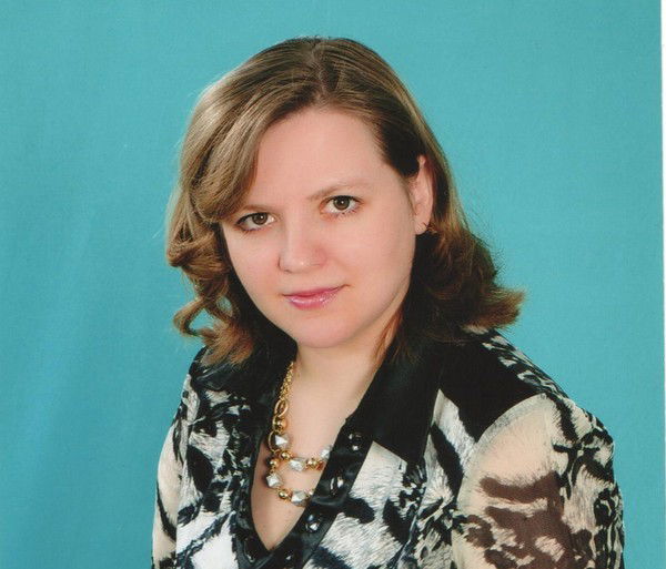 Вера Кострова