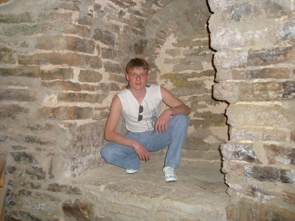 Неизвестно Неизвестно