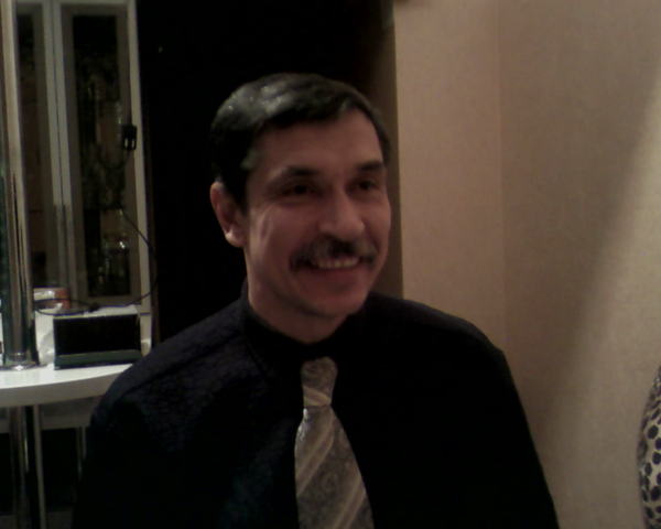 Виталий Бузарь